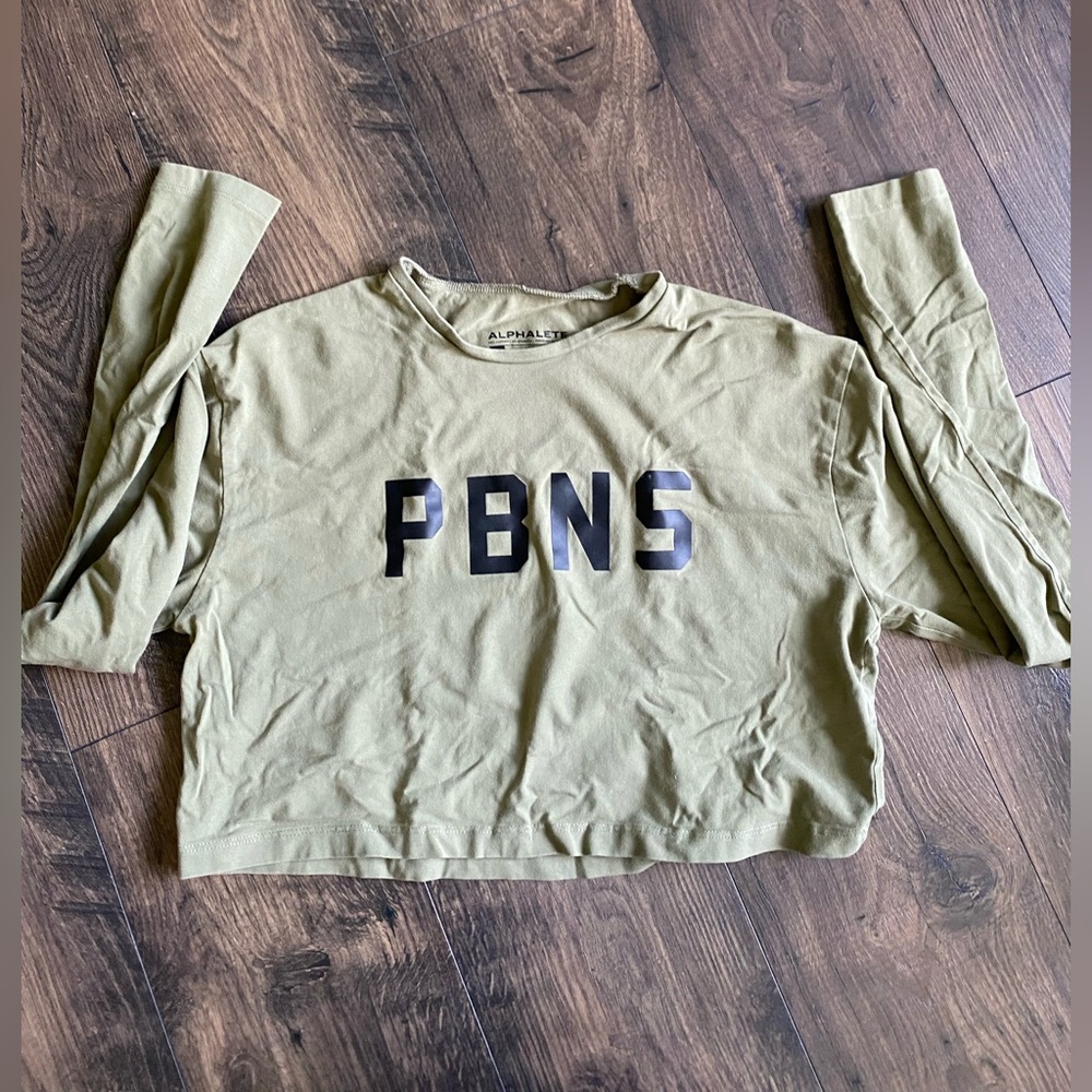 Alphalete long sleeve crop